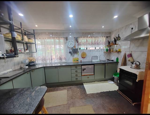3 BEDROOM FREESTANDING FOR SALE IN BOKSBURG CENTRAL